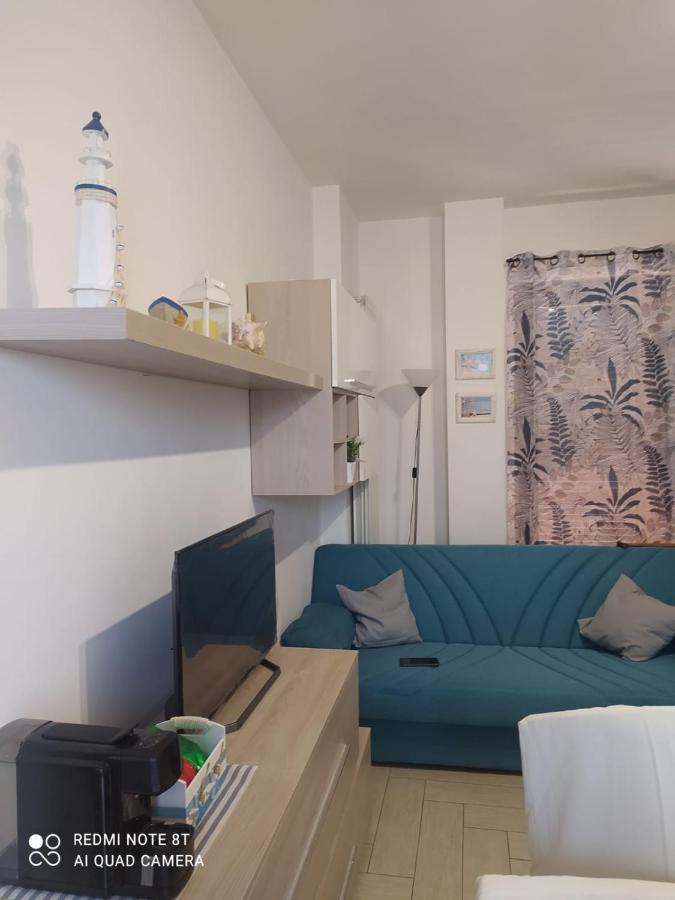 Casa Vacanza Indaco Fiumicino Exterior photo